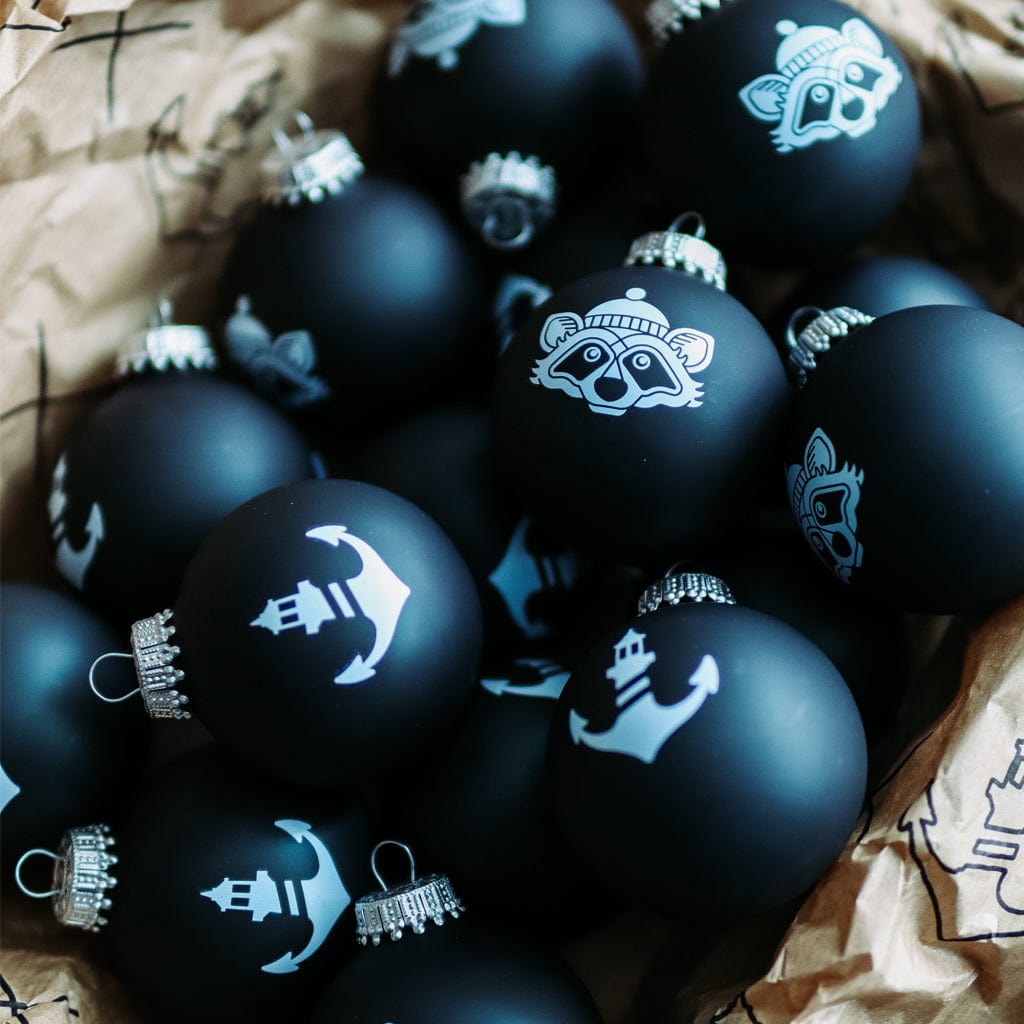 Fred Stroncton Christmas Ball (Black)